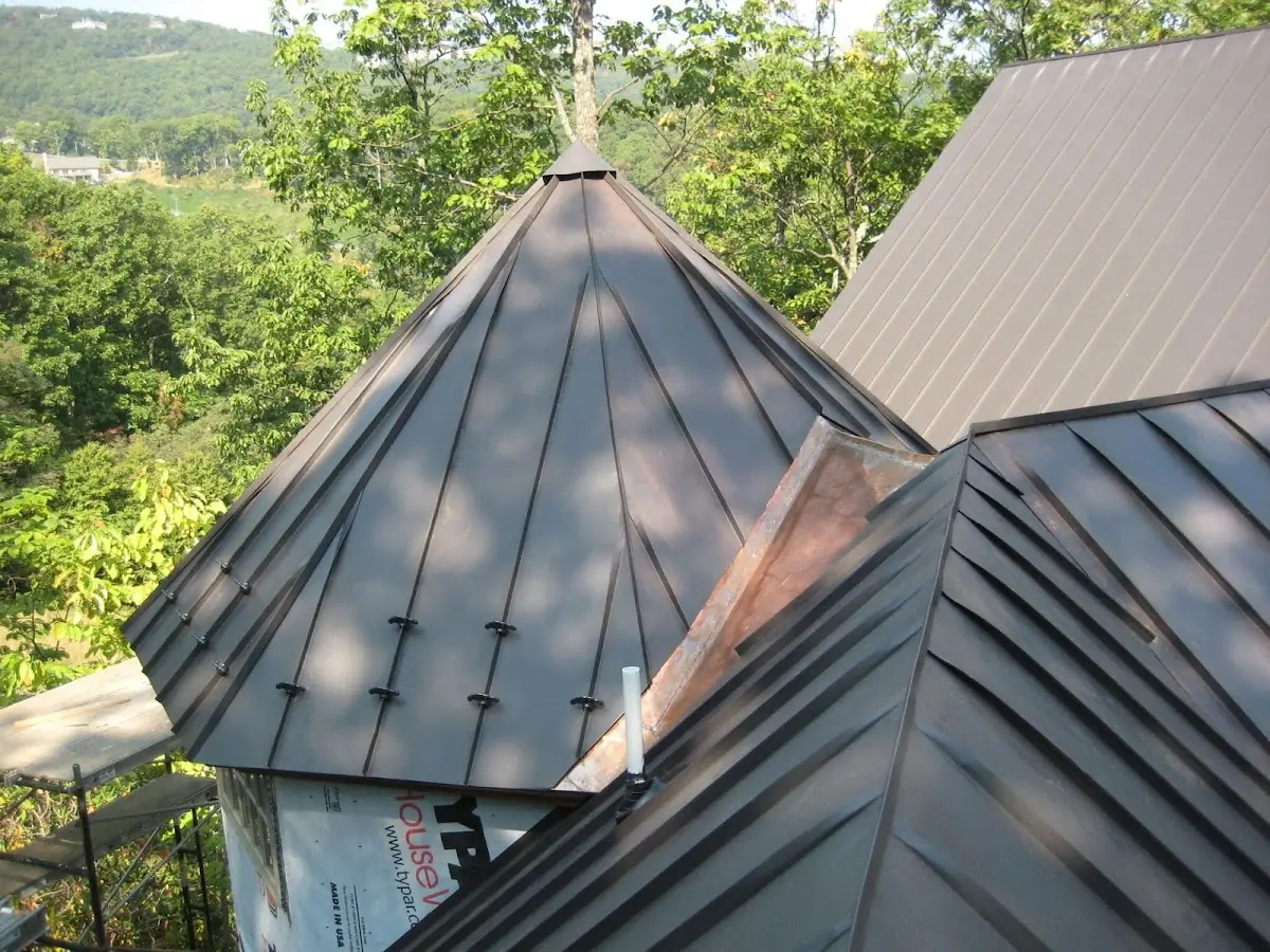 Professional Roof Tarp Installation by Craftsman Roofing in Llangollen Estates